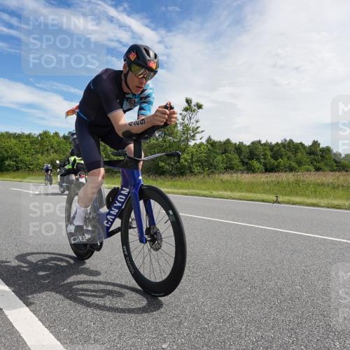 21.06.2026 - Viking Triathlon Michael Burmester http://msf.ph/oto/9866379 21.06.2026 11:26:31 Radfahren 77, 99, 133, 141, 429, 442, 462, 546, 560 meine-sportfotos.de