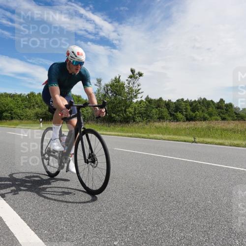 21.06.2026 - Viking Triathlon Michael Burmester http://msf.ph/oto/9866394 21.06.2026 11:26:48 Radfahren 74, 103, 141, 211, 270, 348, 387, 608, 653 meine-sportfotos.de
