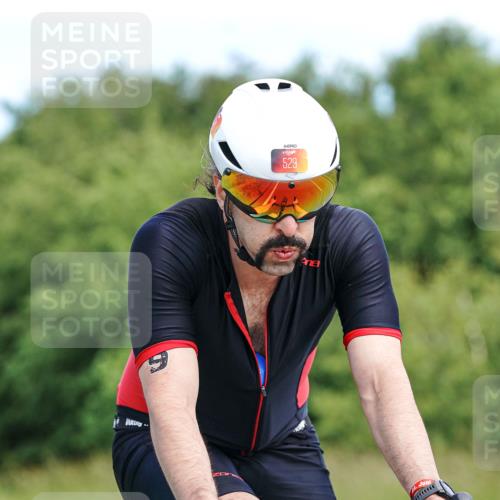 21.06.2026 - Viking Triathlon Michael Burmester http://msf.ph/oto/9866398 21.06.2026 12:06:41 Radfahren 55, 237, 365, 495, 529, 541, 556 meine-sportfotos.de