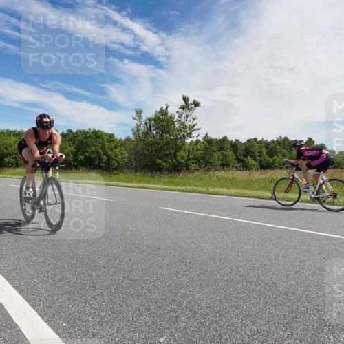 21.06.2026 - Viking Triathlon Michael Burmester http://msf.ph/oto/9866399 21.06.2026 11:26:55 Radfahren 41, 65, 74, 103, 141, 211, 270, 344, 348, 387, 460, 569, 608, 653 meine-sportfotos.de