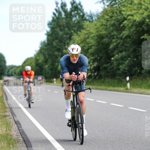 21.06.2026 - Viking Triathlon Michael Burmester http://msf.ph/oto/9866401 21.06.2026 12:06:43 Radfahren 55, 237, 365, 495, 529, 541, 556 meine-sportfotos.de