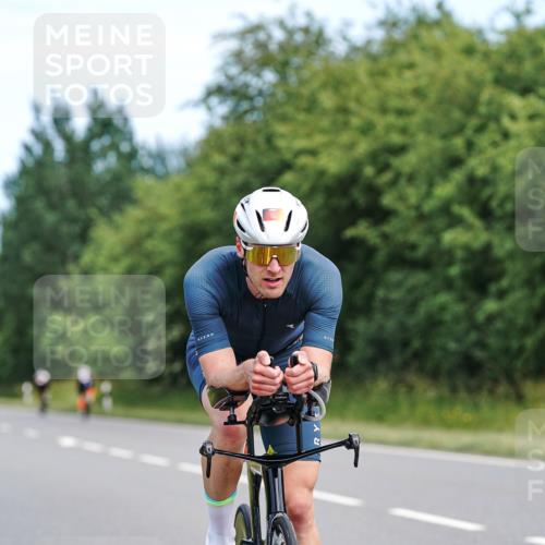 21.06.2026 - Viking Triathlon Michael Burmester http://msf.ph/oto/9866404 21.06.2026 12:06:43 Radfahren 55, 237, 365, 495, 529, 541, 556 meine-sportfotos.de