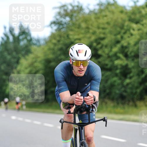 21.06.2026 - Viking Triathlon Michael Burmester http://msf.ph/oto/9866405 21.06.2026 12:06:43 Radfahren 55, 237, 365, 495, 529, 541, 556 meine-sportfotos.de