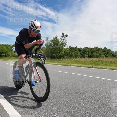 21.06.2026 - Viking Triathlon Michael Burmester http://msf.ph/oto/9866416 21.06.2026 11:27:12 Radfahren 41, 44, 63, 65, 74, 87, 94, 111, 154, 162, 163, 166, 227, 266, 275, 344, 411, 460, 484, 522, 569, 651, 665, 668 meine-sportfotos.de