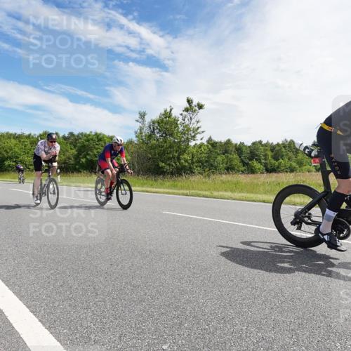 21.06.2026 - Viking Triathlon Michael Burmester http://msf.ph/oto/9866422 21.06.2026 11:27:14 Radfahren 41, 44, 63, 65, 74, 87, 94, 111, 154, 162, 163, 166, 227, 266, 275, 411, 484, 522, 651, 665, 668 meine-sportfotos.de