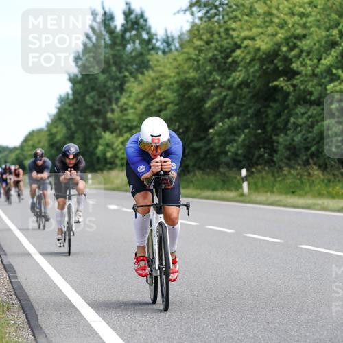 21.06.2026 - Viking Triathlon Michael Burmester http://msf.ph/oto/9866423 21.06.2026 12:07:16 Radfahren 44, 60, 118, 163, 166, 212, 245, 267, 316, 348, 387, 419, 562, 608, 615 meine-sportfotos.de