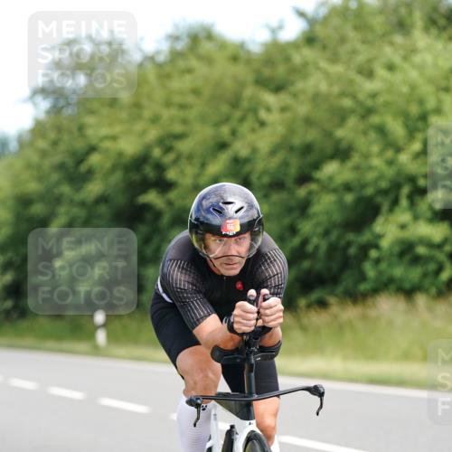 21.06.2026 - Viking Triathlon Michael Burmester http://msf.ph/oto/9866432 21.06.2026 12:07:18 Radfahren 44, 60, 118, 163, 166, 212, 226, 245, 267, 316, 348, 387, 419, 562, 608, 615 meine-sportfotos.de