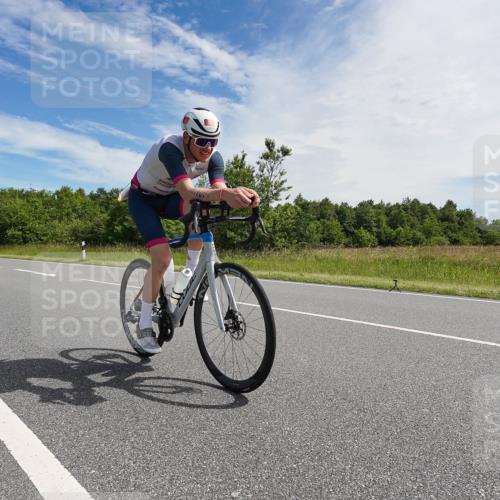 21.06.2026 - Viking Triathlon Michael Burmester http://msf.ph/oto/9866439 21.06.2026 11:27:20 Radfahren 44, 63, 74, 87, 94, 111, 154, 162, 163, 166, 227, 266, 275, 411, 484, 522, 567, 649, 651, 665, 668 meine-sportfotos.de