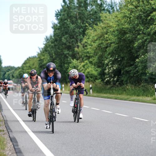 21.06.2026 - Viking Triathlon Michael Burmester http://msf.ph/oto/9866440 21.06.2026 12:07:21 Radfahren 44, 60, 97, 118, 163, 166, 226, 245, 267, 316, 348, 387, 419, 562, 562, 608 meine-sportfotos.de