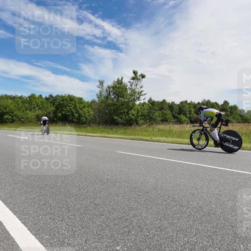 21.06.2026 - Viking Triathlon Michael Burmester http://msf.ph/oto/9866456 21.06.2026 11:27:38 Radfahren 301, 357, 417, 417, 438, 450, 513, 567, 649 meine-sportfotos.de