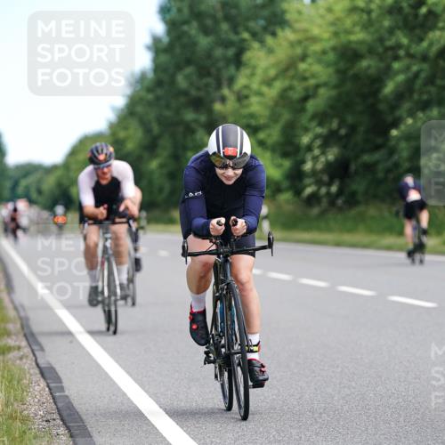 21.06.2026 - Viking Triathlon Michael Burmester http://msf.ph/oto/9866474 21.06.2026 12:07:45 Radfahren 90, 97, 211, 226, 245, 269, 335, 422, 545, 562, 621, 622 meine-sportfotos.de
