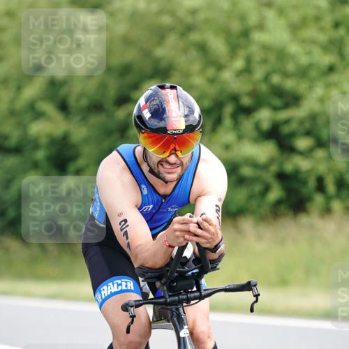 21.06.2026 - Viking Triathlon Michael Burmester http://msf.ph/oto/9866481 21.06.2026 12:07:48 Radfahren 24, 90, 211, 245, 259, 269, 335, 422, 545, 562, 621, 622 meine-sportfotos.de