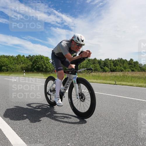21.06.2026 - Viking Triathlon Michael Burmester http://msf.ph/oto/9866485 21.06.2026 11:28:05 Radfahren 38, 72, 95, 186, 241, 315, 355, 357, 422, 439, 655, 670 meine-sportfotos.de