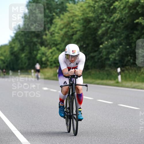 21.06.2026 - Viking Triathlon Michael Burmester http://msf.ph/oto/9866493 21.06.2026 12:08:06 Radfahren 24, 259, 269, 305, 335, 410, 411, 490, 545, 622, 622 meine-sportfotos.de