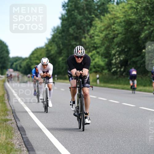 21.06.2026 - Viking Triathlon Michael Burmester http://msf.ph/oto/9866499 21.06.2026 12:08:17 Radfahren 37, 138, 295, 305, 410, 411, 490, 622, 652 meine-sportfotos.de