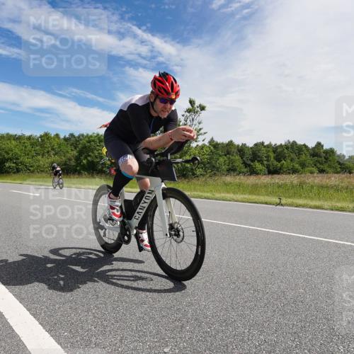 21.06.2026 - Viking Triathlon Michael Burmester http://msf.ph/oto/9866502 21.06.2026 11:28:17 Radfahren 95, 241, 259, 355, 439, 559, 655 meine-sportfotos.de