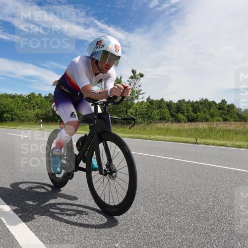 21.06.2026 - Viking Triathlon Michael Burmester http://msf.ph/oto/9866510 21.06.2026 11:28:29 Radfahren 218, 259, 303, 559, 578, 626, 633 meine-sportfotos.de