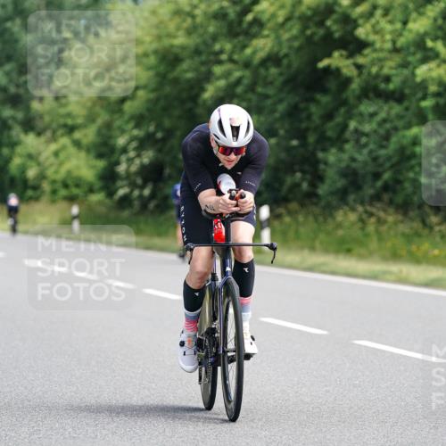 21.06.2026 - Viking Triathlon Michael Burmester http://msf.ph/oto/9866530 21.06.2026 12:08:57 Radfahren 63, 72, 84, 104, 115, 123, 162, 180, 181, 181, 224, 359, 370, 370, 409, 427, 500 meine-sportfotos.de