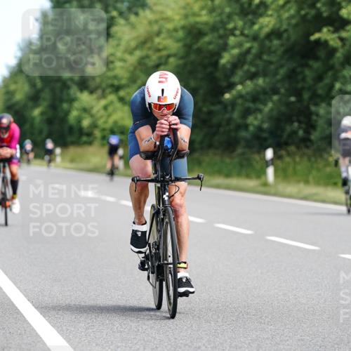 21.06.2026 - Viking Triathlon Michael Burmester http://msf.ph/oto/9866537 21.06.2026 12:08:59 Radfahren 63, 72, 84, 104, 109, 115, 123, 145, 162, 180, 181, 181, 224, 359, 370, 409, 427, 500, 626 meine-sportfotos.de