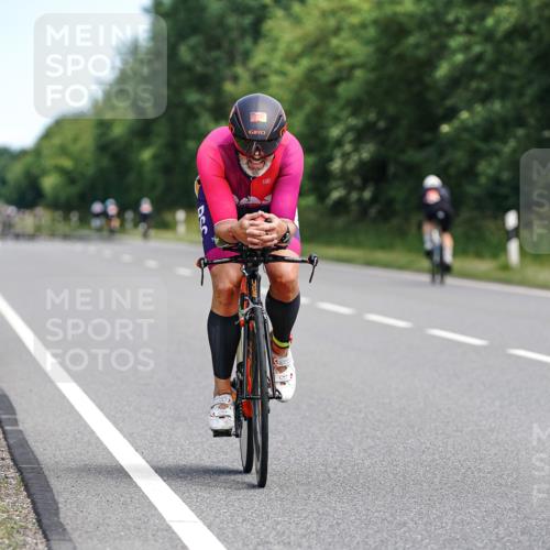 21.06.2026 - Viking Triathlon Michael Burmester http://msf.ph/oto/9866546 21.06.2026 12:09:01 Radfahren 9, 63, 72, 84, 104, 109, 115, 123, 145, 162, 180, 181, 181, 224, 359, 370, 409, 427, 446, 500, 612, 626 meine-sportfotos.de