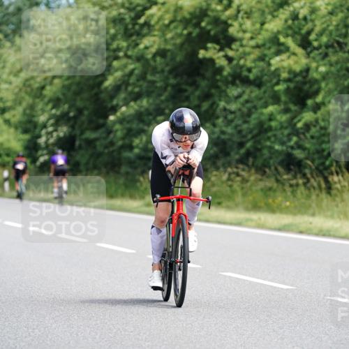 21.06.2026 - Viking Triathlon Michael Burmester http://msf.ph/oto/9866563 21.06.2026 12:09:21 Radfahren 9, 20, 20, 27, 104, 109, 115, 145, 180, 181, 383, 386, 416, 416, 446, 500, 612, 626 meine-sportfotos.de