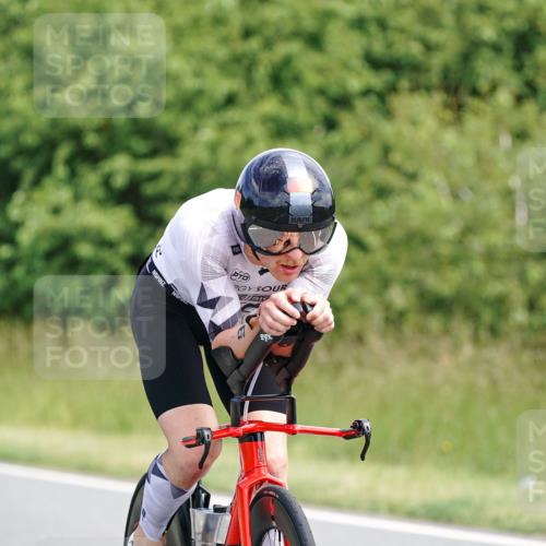 21.06.2026 - Viking Triathlon Michael Burmester http://msf.ph/oto/9866566 21.06.2026 12:09:22 Radfahren 9, 20, 20, 27, 104, 109, 115, 145, 180, 181, 383, 386, 416, 416, 446, 612, 626 meine-sportfotos.de