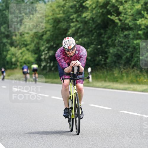 21.06.2026 - Viking Triathlon Michael Burmester http://msf.ph/oto/9866629 21.06.2026 12:11:37 Radfahren 40, 77, 141, 220, 272, 286, 413, 413, 498, 567, 649 meine-sportfotos.de