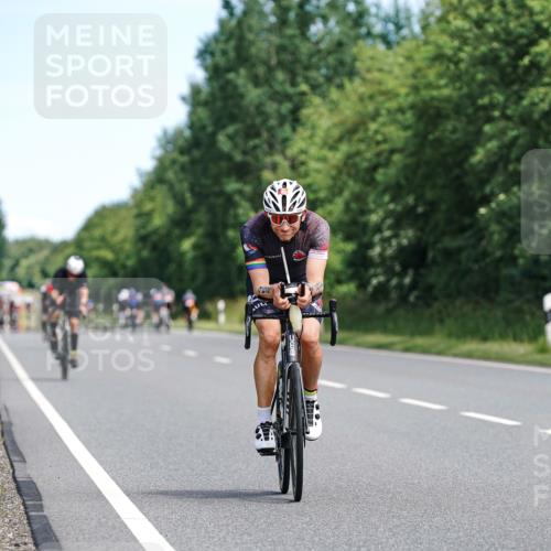 21.06.2026 - Viking Triathlon Michael Burmester http://msf.ph/oto/9866658 21.06.2026 12:12:04 Radfahren 174, 241, 302, 385, 434, 434, 462, 502, 512 meine-sportfotos.de