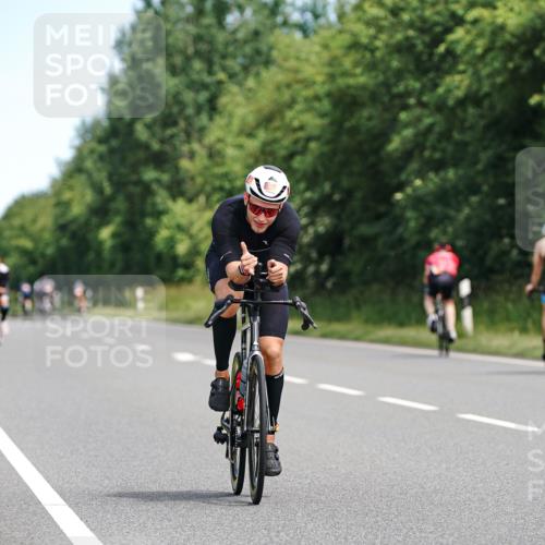 21.06.2026 - Viking Triathlon Michael Burmester http://msf.ph/oto/9866664 21.06.2026 12:12:08 Radfahren 174, 241, 302, 385, 434, 462, 502, 512 meine-sportfotos.de