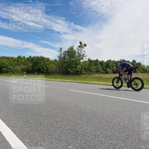 21.06.2026 - Viking Triathlon Michael Burmester http://msf.ph/oto/9866674 21.06.2026 11:31:33 Radfahren 14, 62, 93, 109, 145, 180, 202, 302, 325, 379, 383, 446, 454, 461, 482, 500, 528, 614 meine-sportfotos.de