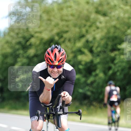 21.06.2026 - Viking Triathlon Michael Burmester http://msf.ph/oto/9866687 21.06.2026 12:12:14 Radfahren 28, 34, 150, 241, 302, 315, 327, 340, 360, 385, 434, 462, 502, 502, 663 meine-sportfotos.de