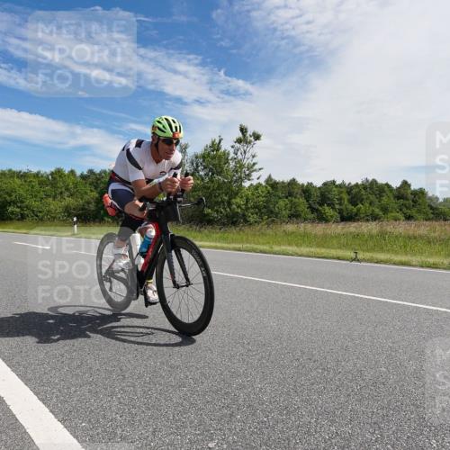 21.06.2026 - Viking Triathlon Michael Burmester http://msf.ph/oto/9866696 21.06.2026 11:31:52 Radfahren 14, 80, 88, 156, 195, 206, 334, 379, 461, 542, 579 meine-sportfotos.de
