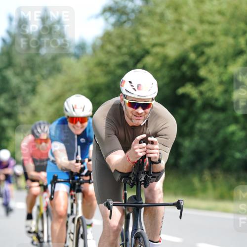 21.06.2026 - Viking Triathlon Michael Burmester http://msf.ph/oto/9866711 21.06.2026 12:12:33 Radfahren 28, 34, 45, 49, 125, 150, 168, 188, 301, 303, 315, 327, 340, 360, 485, 491, 502, 513, 553, 566, 578, 601, 663 meine-sportfotos.de