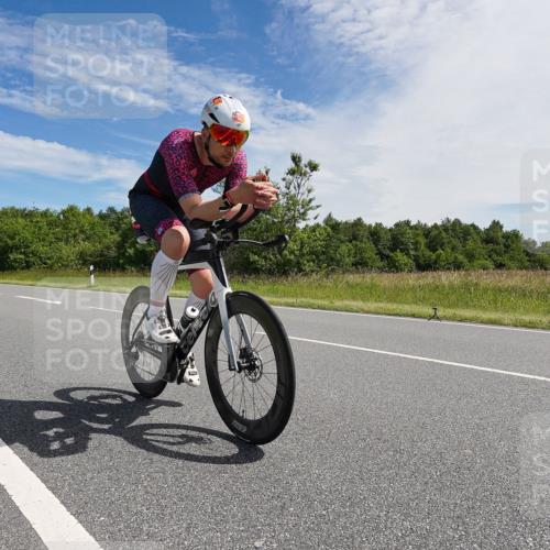21.06.2026 - Viking Triathlon Michael Burmester http://msf.ph/oto/9866714 21.06.2026 11:32:29 Radfahren 22, 33, 114, 153, 168, 193, 351, 392, 400, 447, 511, 530, 627, 666 meine-sportfotos.de