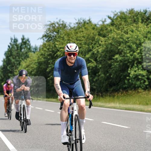 21.06.2026 - Viking Triathlon Michael Burmester http://msf.ph/oto/9866722 21.06.2026 12:12:36 Radfahren 28, 34, 45, 49, 125, 150, 168, 188, 301, 303, 315, 327, 340, 360, 485, 491, 502, 513, 553, 566, 578, 601, 663 meine-sportfotos.de