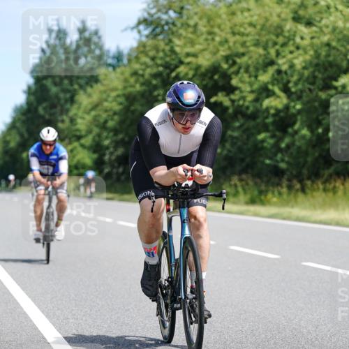 21.06.2026 - Viking Triathlon Michael Burmester http://msf.ph/oto/9866747 21.06.2026 12:12:42 Radfahren 45, 49, 125, 168, 188, 301, 303, 327, 360, 473, 485, 491, 513, 553, 566, 578, 601, 663 meine-sportfotos.de