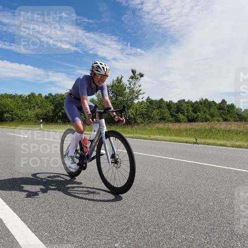 21.06.2026 - Viking Triathlon Michael Burmester http://msf.ph/oto/9866762 21.06.2026 11:33:06 Radfahren 69, 107, 137, 243, 265, 274, 377, 414, 421, 423, 452, 516, 574 meine-sportfotos.de