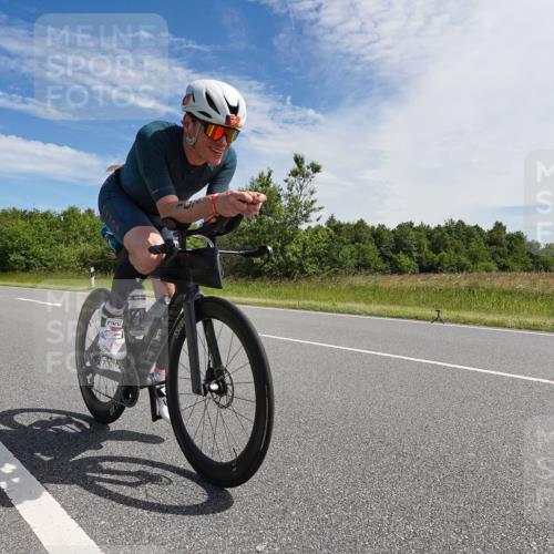 21.06.2026 - Viking Triathlon Michael Burmester http://msf.ph/oto/9866765 21.06.2026 11:33:09 Radfahren 69, 85, 107, 137, 243, 265, 274, 377, 421, 423, 452, 497, 516, 574 meine-sportfotos.de
