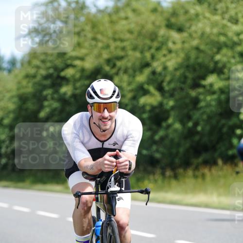 21.06.2026 - Viking Triathlon Michael Burmester http://msf.ph/oto/9866774 21.06.2026 12:13:10 Radfahren 1, 4, 14, 18, 92, 107, 117, 122, 131, 151, 175, 207, 296, 346, 376, 432, 450, 486, 487, 506, 559, 574, 637, 664 meine-sportfotos.de