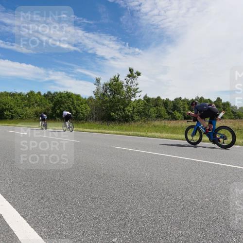 21.06.2026 - Viking Triathlon Michael Burmester http://msf.ph/oto/9866781 21.06.2026 11:33:17 Radfahren 69, 85, 265, 274, 339, 377, 389, 403, 421, 423, 452, 457, 497, 516, 520, 521 meine-sportfotos.de