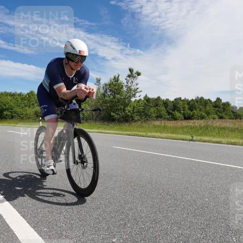 21.06.2026 - Viking Triathlon Michael Burmester http://msf.ph/oto/9866805 21.06.2026 11:33:33 Radfahren 339, 376, 389, 403, 453, 457, 486, 487, 487, 496, 506, 520, 521 meine-sportfotos.de