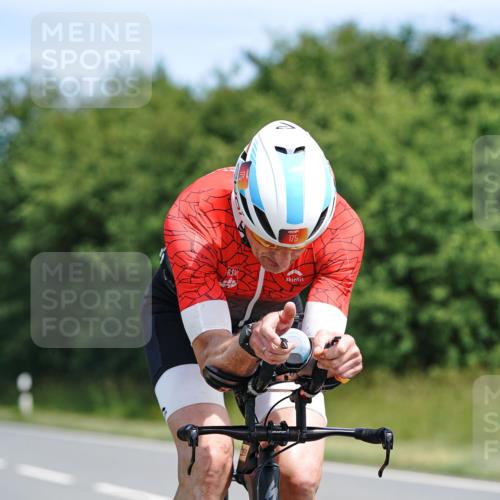 21.06.2026 - Viking Triathlon Michael Burmester http://msf.ph/oto/9866820 21.06.2026 12:13:23 Radfahren 1, 4, 14, 18, 18, 33, 70, 92, 107, 117, 131, 151, 156, 175, 207, 296, 376, 414, 486, 487, 506, 559, 574, 637, 664 meine-sportfotos.de