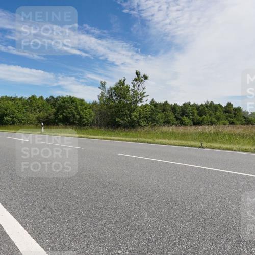 21.06.2026 - Viking Triathlon Michael Burmester http://msf.ph/oto/9866827 21.06.2026 11:34:33 Radfahren 18, 131, 131, 399, 432, 539 meine-sportfotos.de