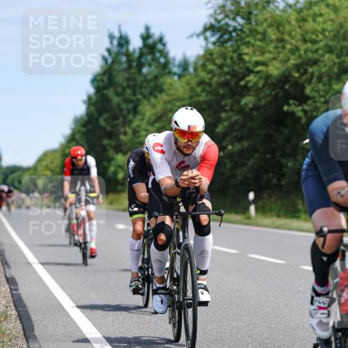 21.06.2026 - Viking Triathlon Michael Burmester http://msf.ph/oto/9866830 21.06.2026 12:13:27 Radfahren 1, 4, 18, 18, 33, 70, 92, 107, 117, 151, 156, 175, 207, 254, 296, 393, 414, 486, 487, 506, 559, 574, 637 meine-sportfotos.de