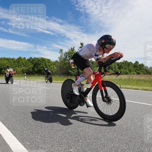 21.06.2026 - Viking Triathlon Michael Burmester http://msf.ph/oto/9866837 21.06.2026 11:35:08 Radfahren 9, 217, 231, 278, 278, 345 meine-sportfotos.de
