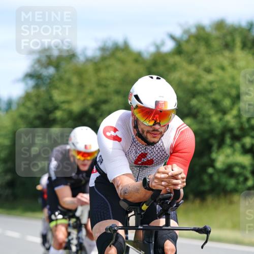 21.06.2026 - Viking Triathlon Michael Burmester http://msf.ph/oto/9866840 21.06.2026 12:13:27 Radfahren 1, 4, 18, 18, 33, 70, 92, 107, 117, 151, 156, 175, 207, 254, 296, 393, 414, 486, 487, 506, 559, 574, 637 meine-sportfotos.de