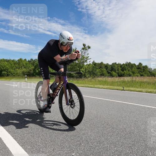 21.06.2026 - Viking Triathlon Michael Burmester http://msf.ph/oto/9866846 21.06.2026 11:35:13 Radfahren 9, 217, 231, 278, 278, 279, 318, 345 meine-sportfotos.de