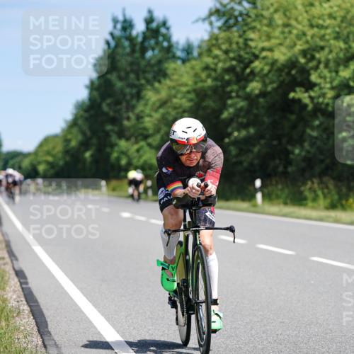 21.06.2026 - Viking Triathlon Michael Burmester http://msf.ph/oto/9866871 21.06.2026 12:13:39 Radfahren 18, 33, 70, 156, 254, 254, 393, 414, 482, 489, 515, 629, 641 meine-sportfotos.de