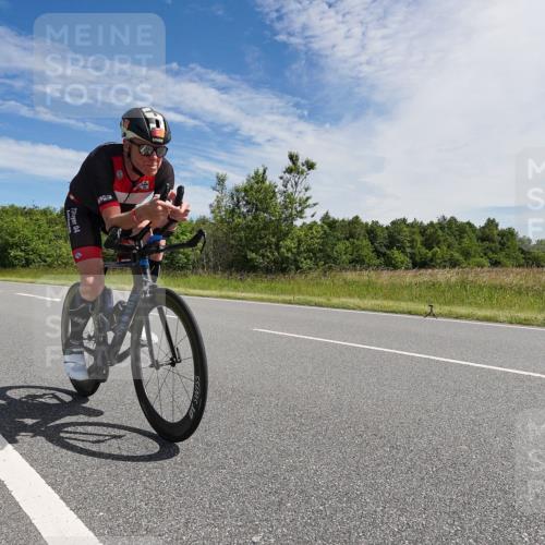 21.06.2026 - Viking Triathlon Michael Burmester http://msf.ph/oto/9866882 21.06.2026 11:35:28 Radfahren 213, 278, 279, 318, 363, 458, 662 meine-sportfotos.de