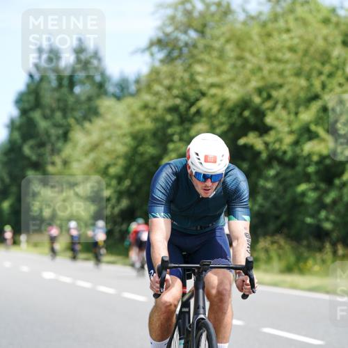 21.06.2026 - Viking Triathlon Michael Burmester http://msf.ph/oto/9866930 21.06.2026 12:14:01 Radfahren 61, 93, 254, 449, 515, 564, 629, 641, 653 meine-sportfotos.de